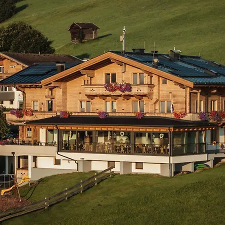 Farma Jausenstation Unteraigen - Incl Zell Am Sommerkarte - In Out Bis Zum Kitzsteinhorn Gletscher